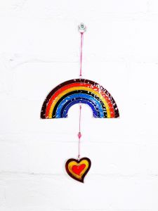 Rainbow With Hanging Heart 17 x 9 x 1 cm